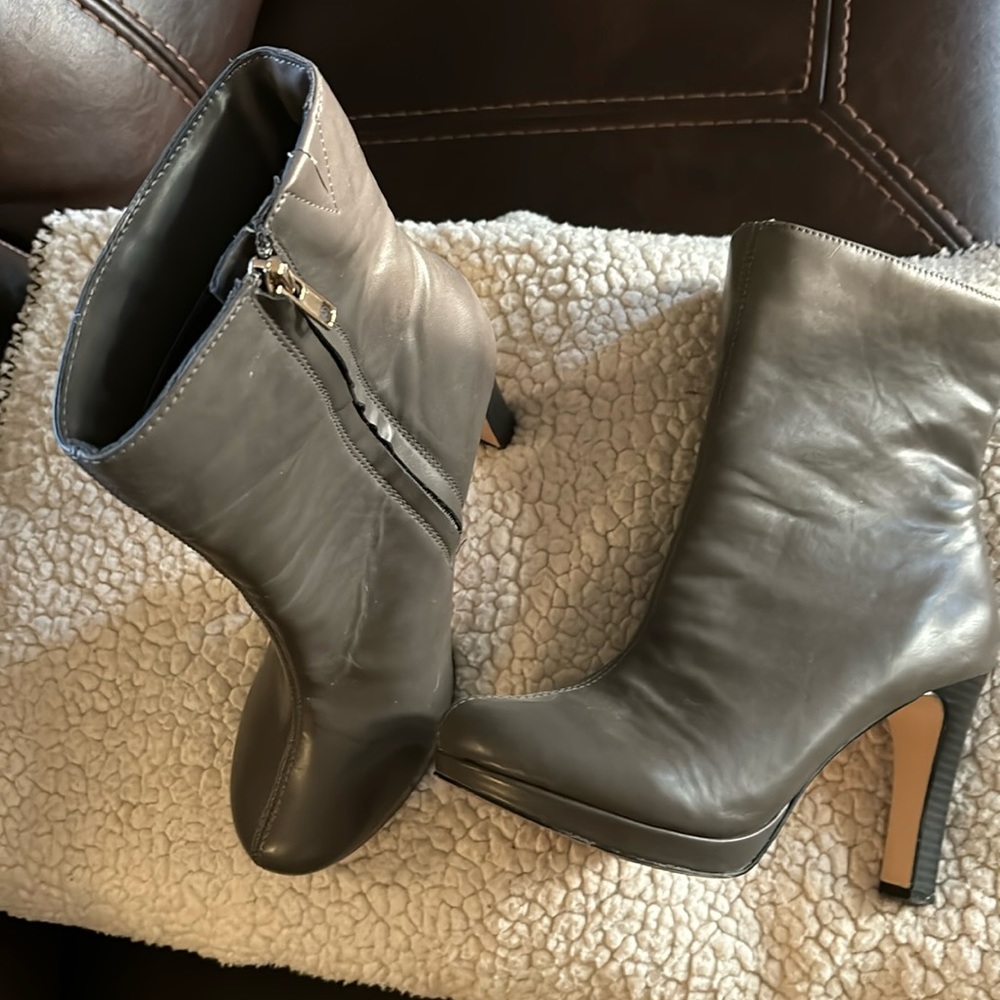 Eva Mendez platform booties